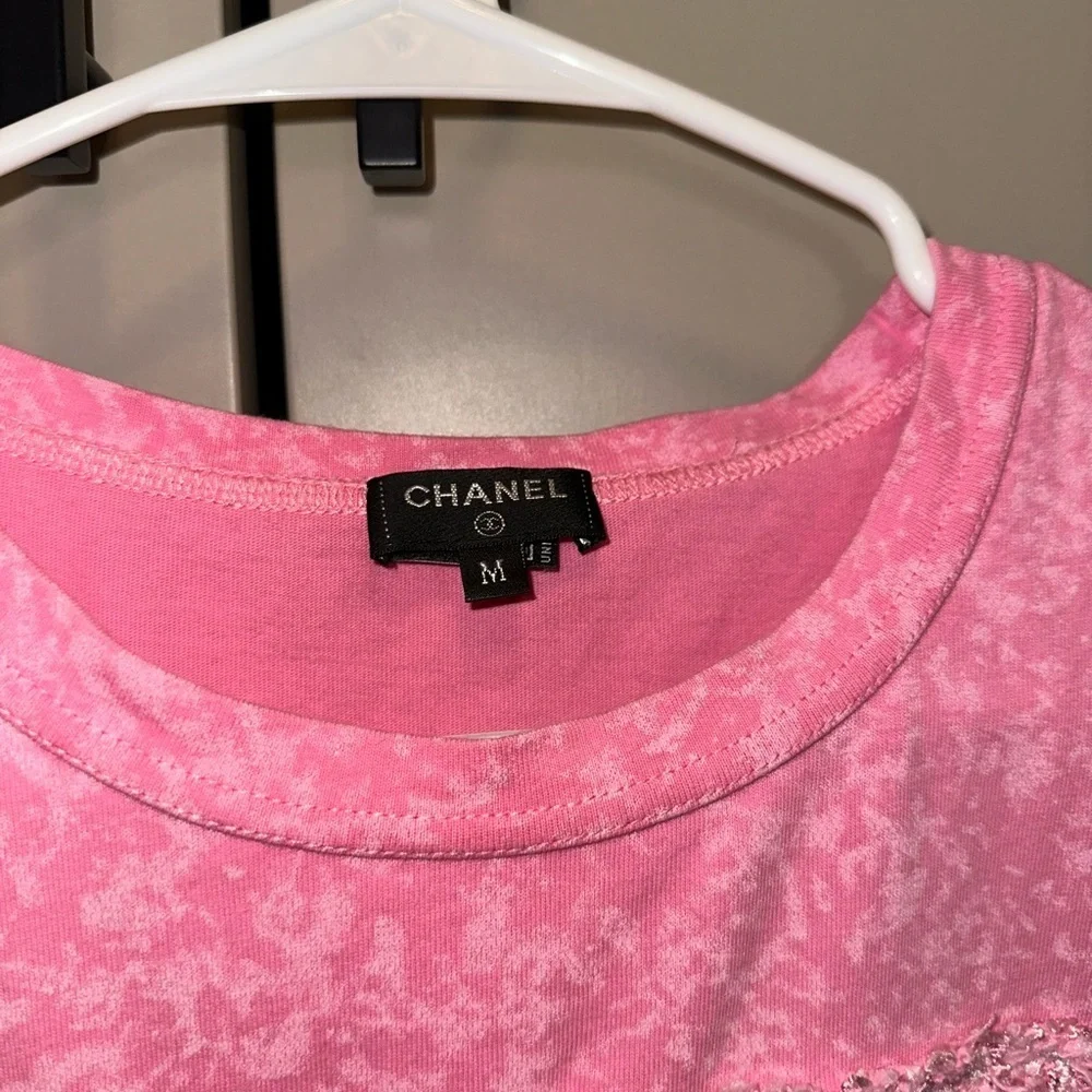 NWOT Chanel Pink T-Shirt Size medium - Picture 2 of 7